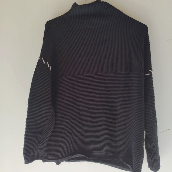 T Tahari Funnel Neck Sweater Stitch Shoulder Black Cozy Fall Comfort Medium - Picture 8 of 9